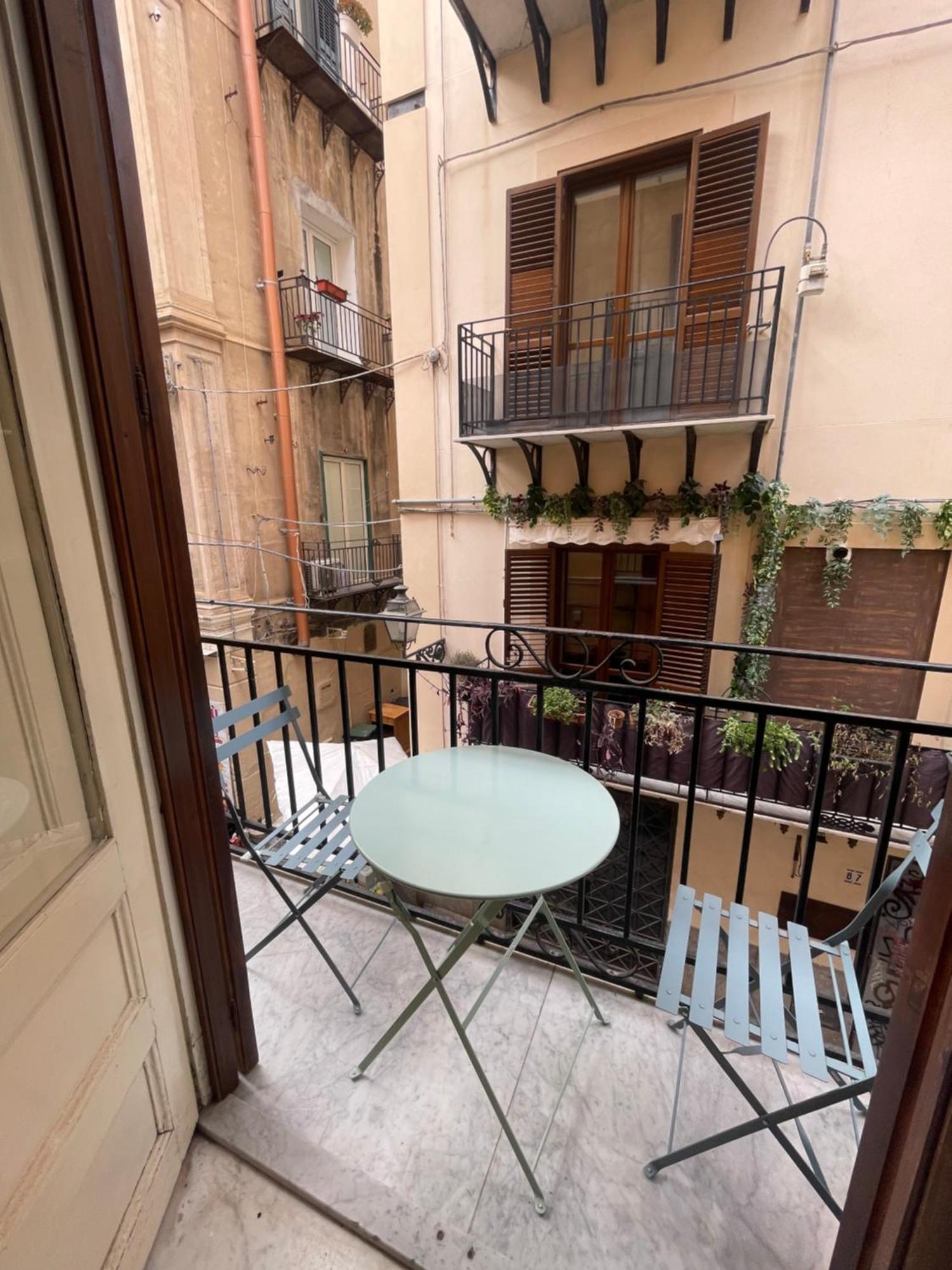 Le Colonne Del Massimo - Apartment In Front Of Massimo Theatre Palermo Buitenkant foto